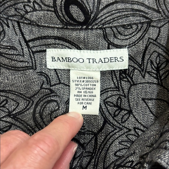 Bamboo Traders Shacket. Jacket. Button up. Cotton. Medium - Picture 2 of 6